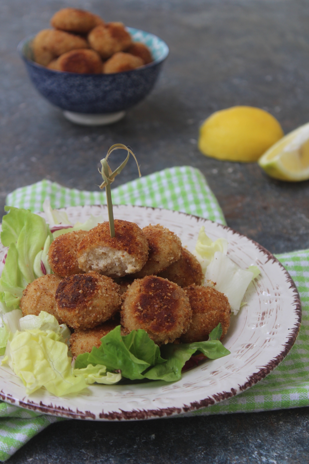 Polpette di ricotta e tonno in padella, croccanti e ...