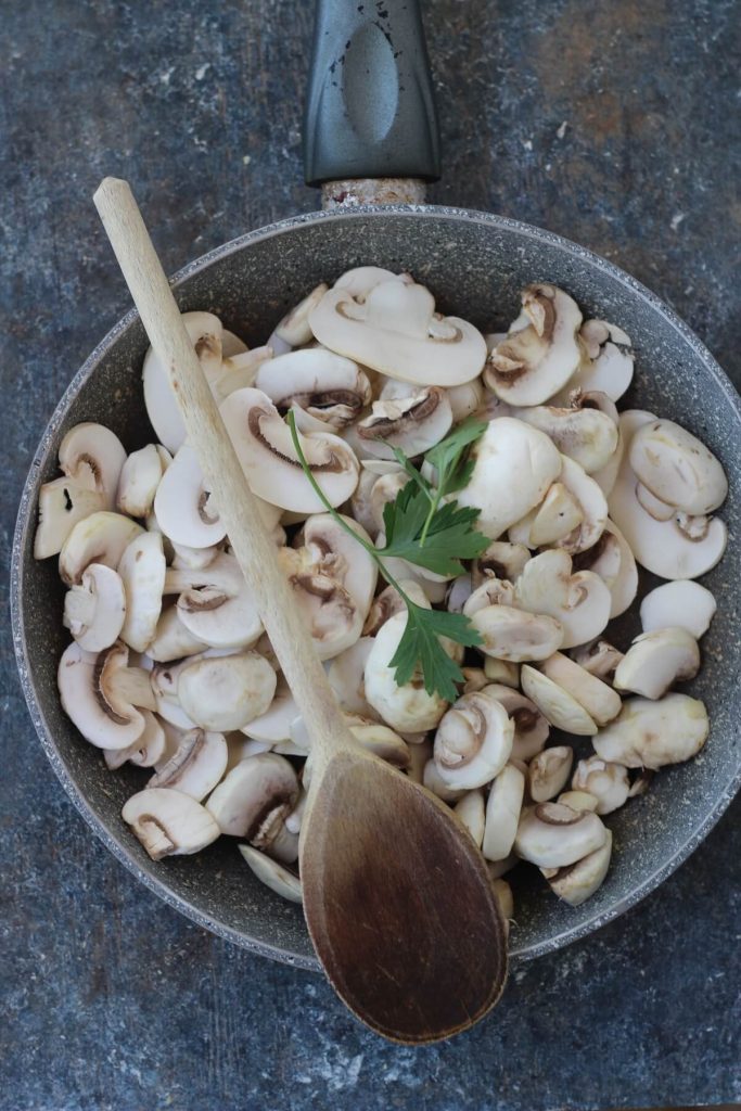 Funghi Trifolati Un Contorno Semplice E Saporito Cibo Che Passione