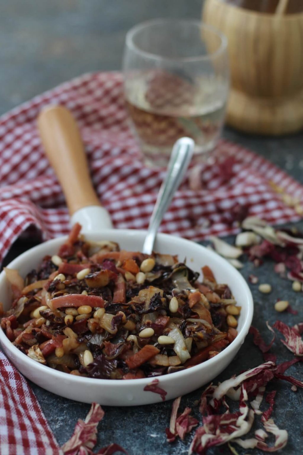 Radicchio Saltato In Padella Con Speck E Pinoli, Contorno Facile E ...