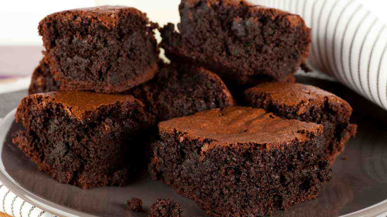 Non sottovalutare la friggitrice ad aria, io ci faccio questa torta al cioccolato e viene strepitosa