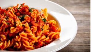 Pasta con sugo fatto in casa - cibochepassioneblog.it